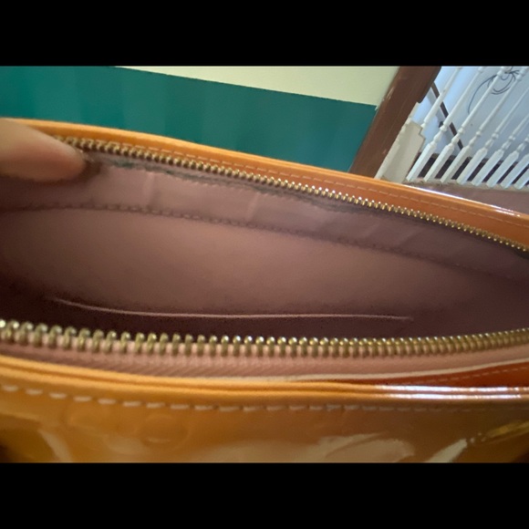 Vernis LV - Picture 8 of 14